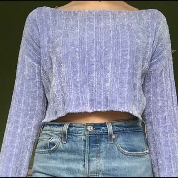 Blue cropped knit top! - Picture 2 of 4